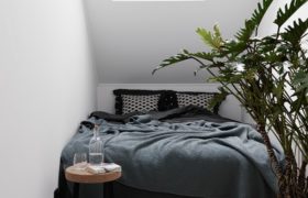 minimalist clean bedroom